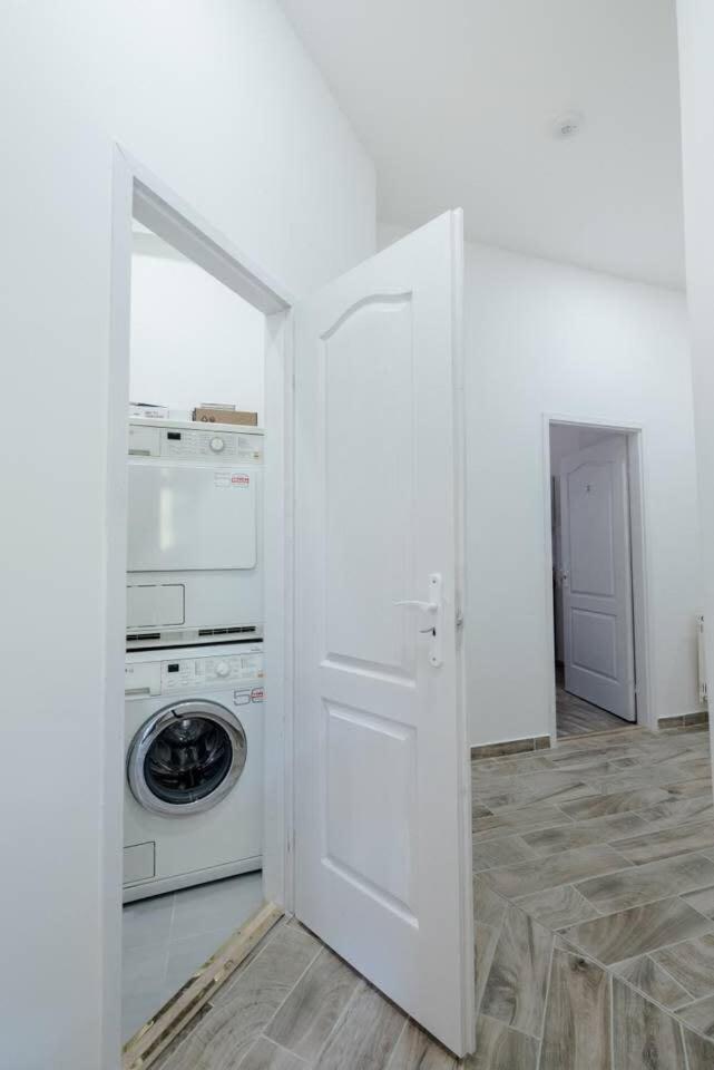 Brand New Studio With Aircon In The Center Budapest Extérieur photo