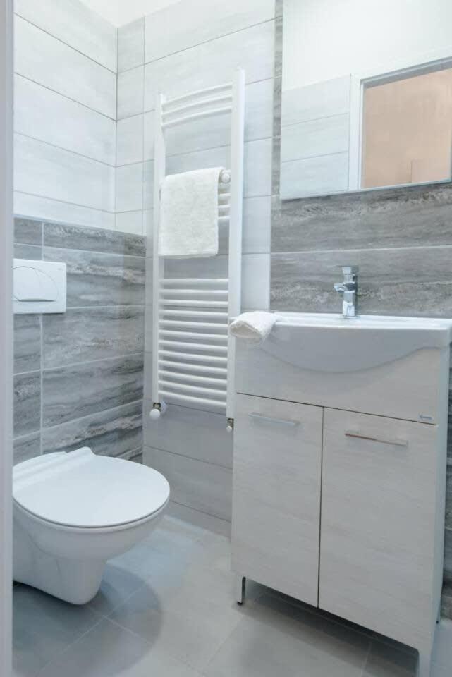 Brand New Studio With Aircon In The Center Budapest Extérieur photo