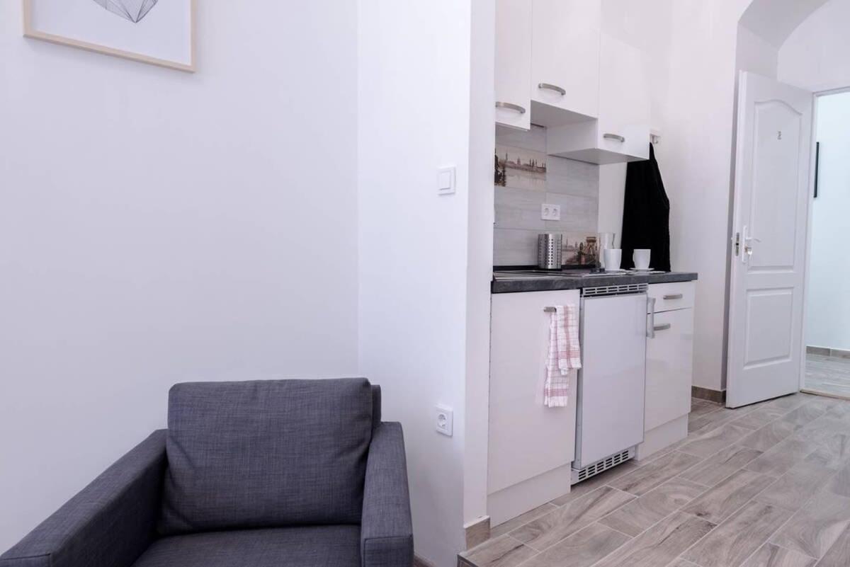 Brand New Studio With Aircon In The Center Budapest Extérieur photo